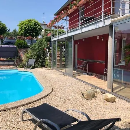 Penzion Apartmánový Dom Red Podhájska