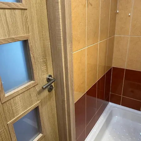 Apartmanovy Dom Red Podhájska