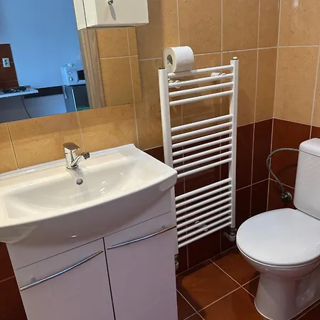 Apartmanovy Dom Red Podhájska