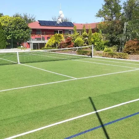 Apartmanovy Dom Red * Podhájska