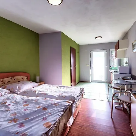 Apartmánový Dom Red Podhájska