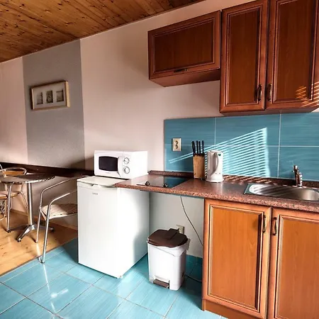 بيت ضيافة Apartmanovy Dom Red 4*