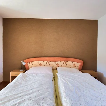 Penzion Apartmánový Dom Red Podhájska