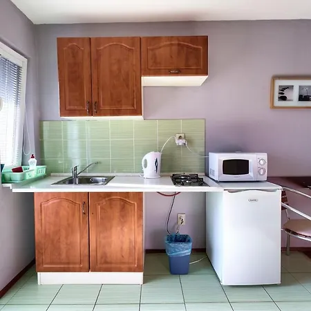 Apartmanovy Dom Red Konukevi